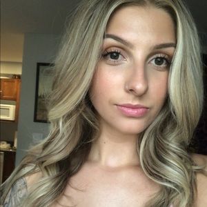 Meet your Posher, Breanna